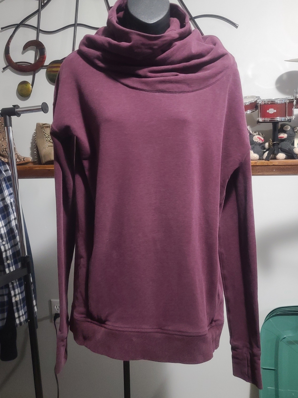 lululemon athletica Women's Stress Less Hoodie in Heathered Bordeaux Drama - Picture 3 of 13